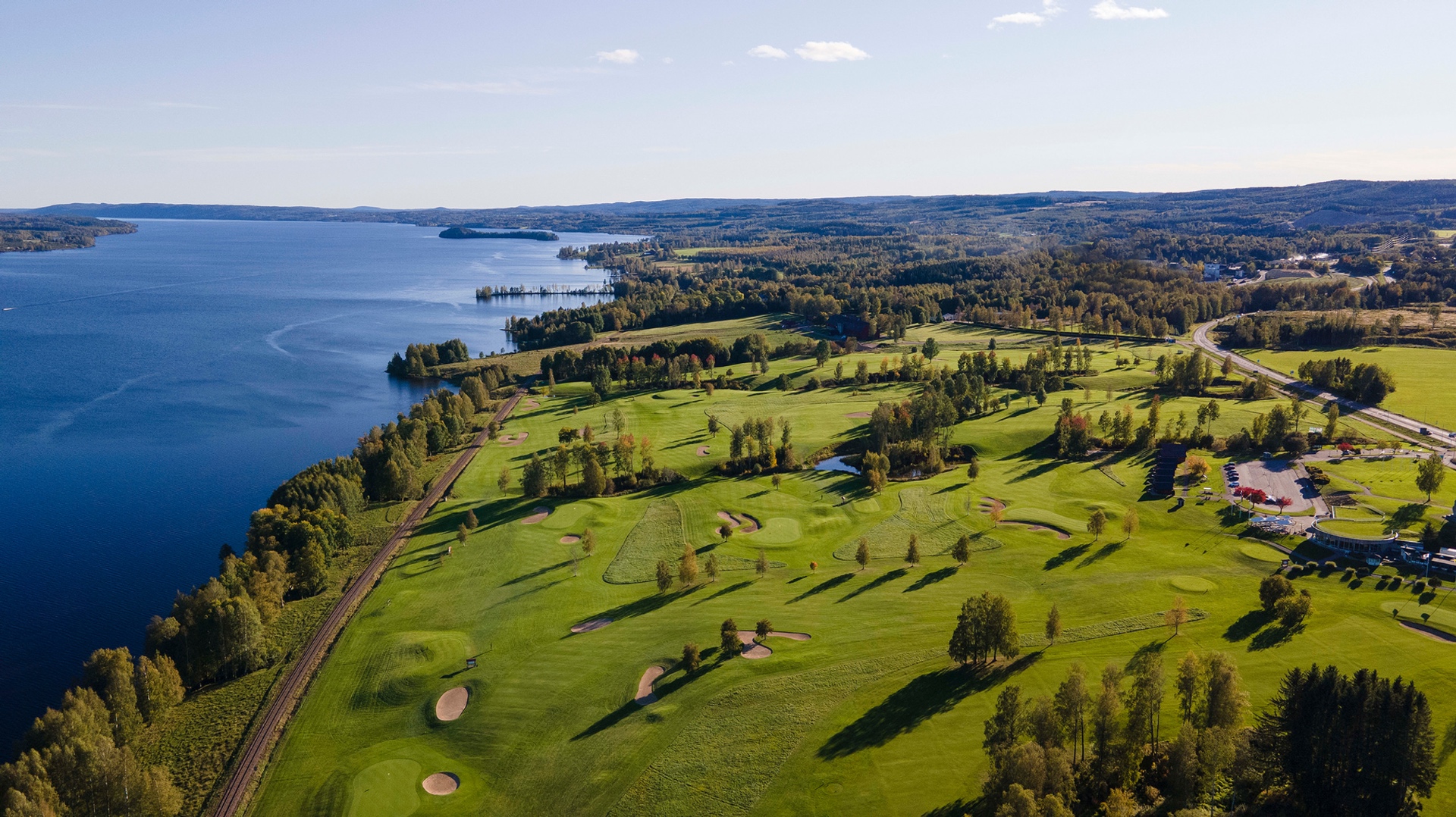 Sunne golf course overlooking the lake