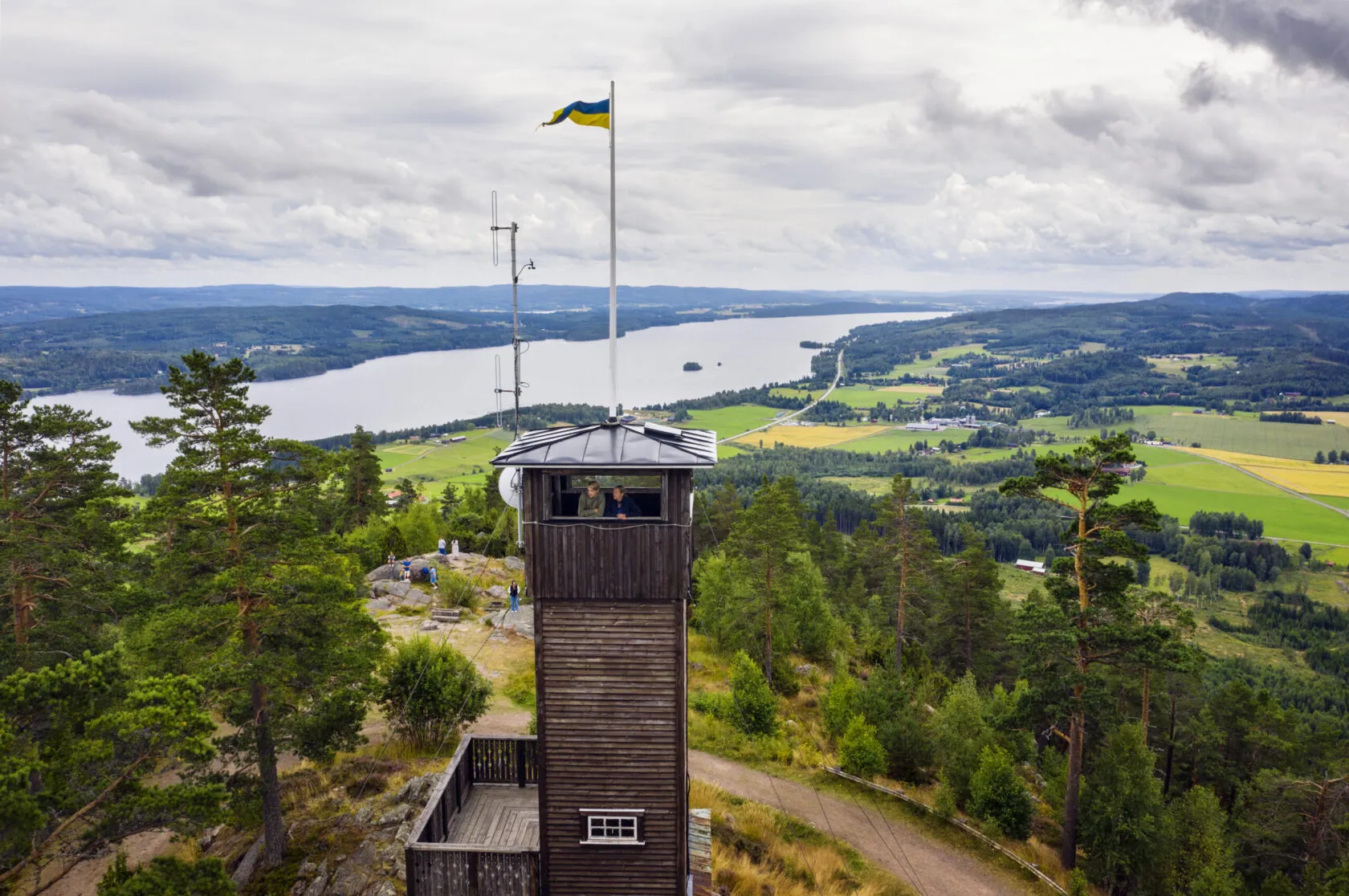 Tossebergsklätten viewpoint with panoramic views over Fryksdalen